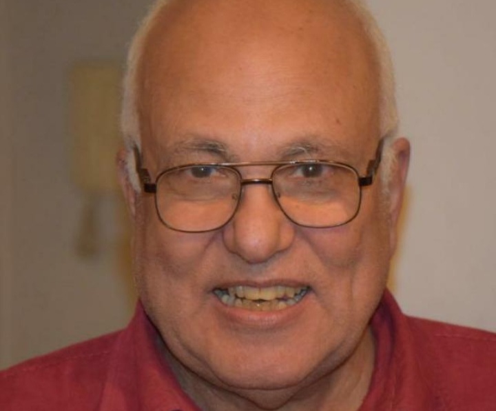 الدكتور أحمد عطية