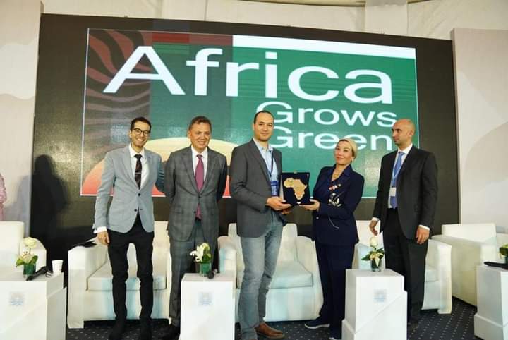 وزيرة البيئة تسلم جوائز مبادرة Africa Grows Green لمعالجة تغير المناخ