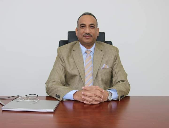 الدكتور عادل زين الدين موسى رئيس جامعة طيبة التكنولوجية بالأقصر