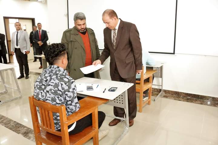 رئيس جامعة المنصورة يتفقد أعمال الإمتحانات بجامعة المنصورة الأهلية