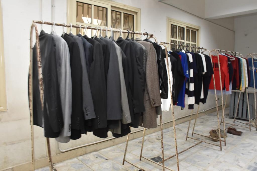 توزيع 15 ألف قطعة ملابس مجانية لطلاب جامعة القاهرة