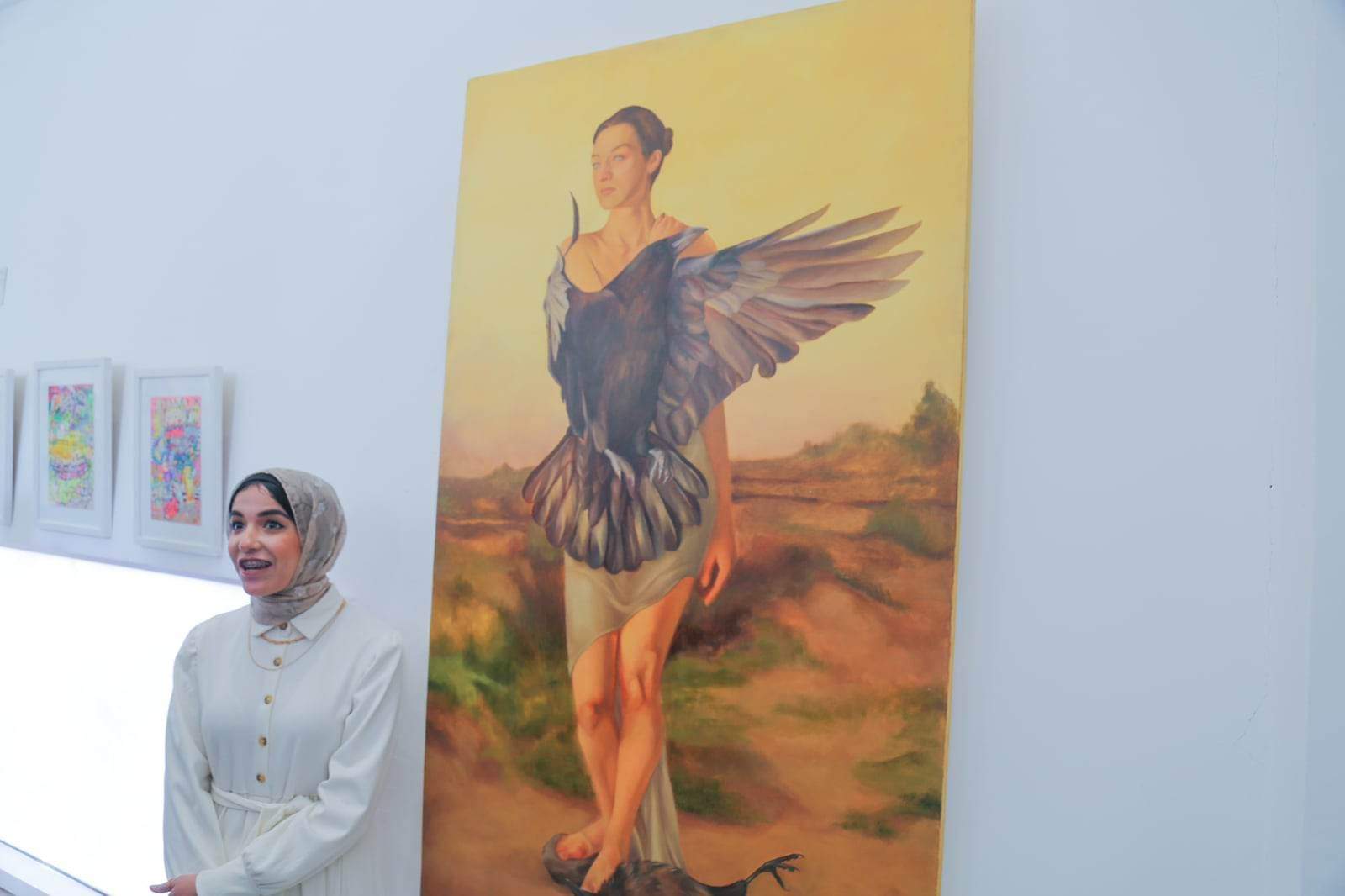 بمشاركة ٣٠ فنانا.. إفتتاح المعرض الأول للفنون البصرية في الجامعة المصرية اليابانية
