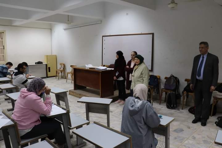 عميدة إعلام القاهرة: الأجواء الإمتحانية تسير وفق تعليمات رئيس الجامعة