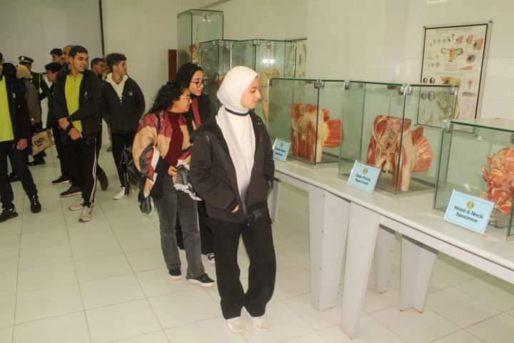 بالصور | تعليم بورسعيد ينظم زيارة إلى كلية طب القوات المسلحة