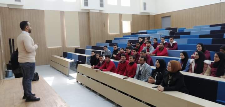 جامعة سمنود التكنولوجية تفتح أبوابها لزيارة طلاب المدارس