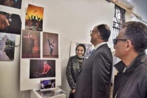 رئيس جامعة حلوان يفتتح معرض مشروعات طلاب قسم الفوتوغرافيا والسينما والتليفزيون بكلية الفنون التطبيقية