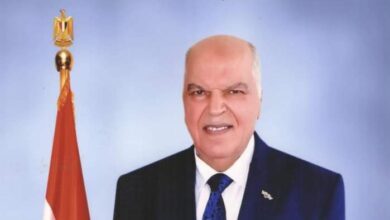 خلف الزناتى نقيب المعلمين