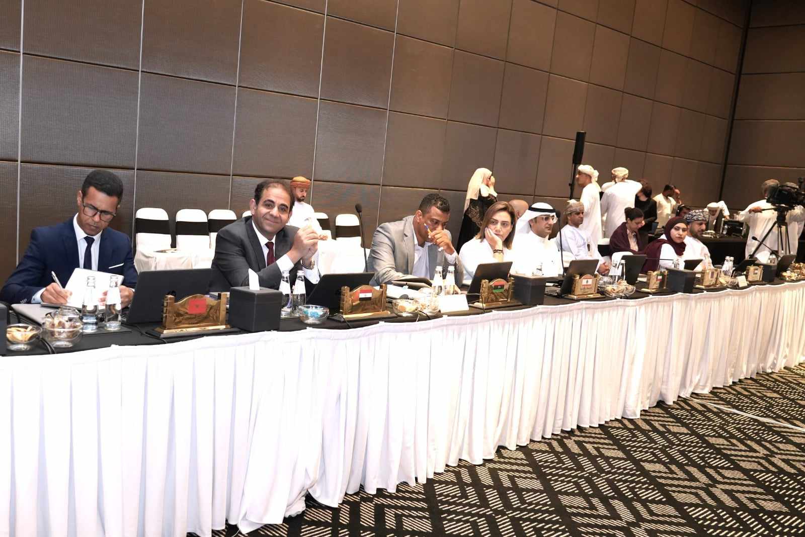 مصر تُشارك في المُشاورات الإقليمية للأمناء العامين للجان الوطنية العربية للتربية والعلوم والثقافة بسلطنة عُمان