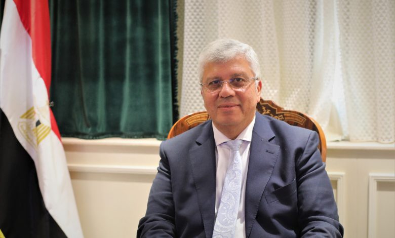 د. أيمن عاشور