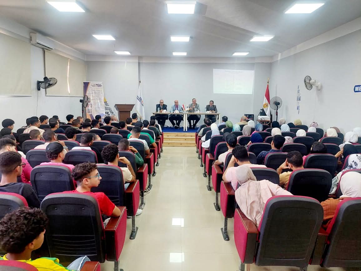 جامعة القاهرة الجديدة التكنولوجية تستضيف الأمين العام للمجلس الأعلى للتعليم التكنولوجي (٣)