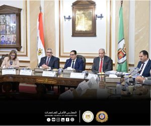 بحضور أمين "الأعلى للجامعات".. اللجنة العليا تتابع تنفيذ المشروع القومي لمحو الأمية (٢)
