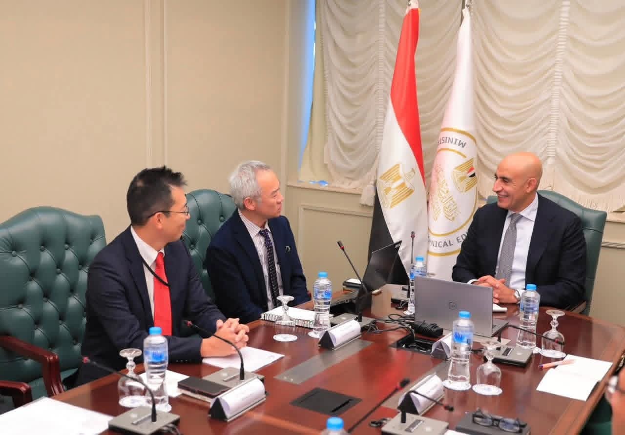 وزير التعليم يبحث مع وفد "جايكا" تعزيز التعاون في تطوير المدارس المصرية اليابانية والتوسع في أعدادها