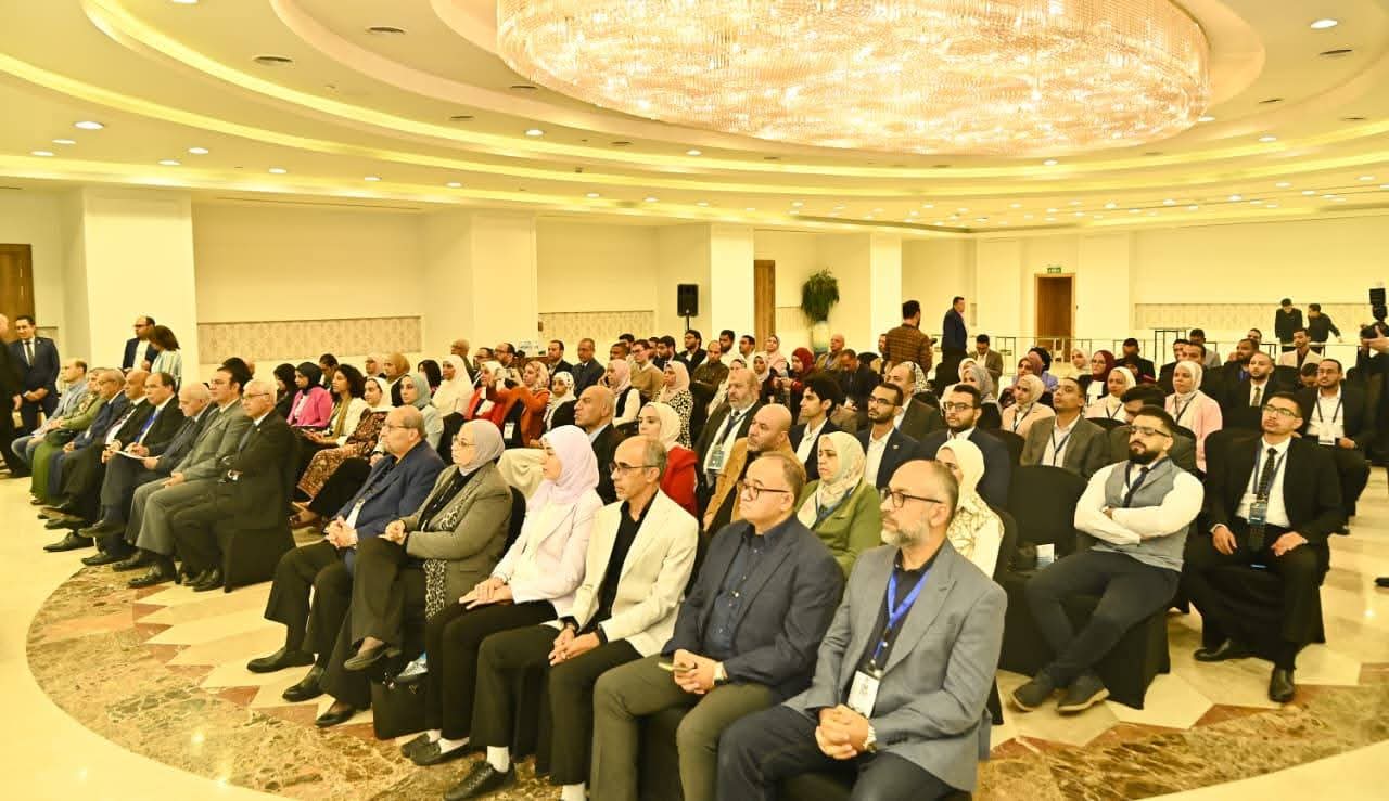 وزيرا التعليم العالي والري يشهدان فعاليات الجلسة الختامية لمسابقة مشروعات التخرج ضمن فعاليات أسبوع القاهرة الثامن للمياه (٣)