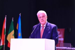 وزير التعليم العالي يشهد حفل تخرج الدفعة (19) من جامعة سنجور بالإسكندرية