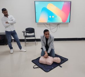 "الإنعاش القلبي الرئوي الأساسي BLS".. ورشة عمل توعوية بجامعة أسيوط الجديدة التكنولوجية