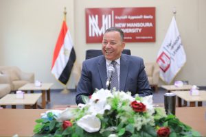 رئيس جامعة المنصورة الجديدة يترأس اجتماع مجلس الجامعة في جلسته الـ48