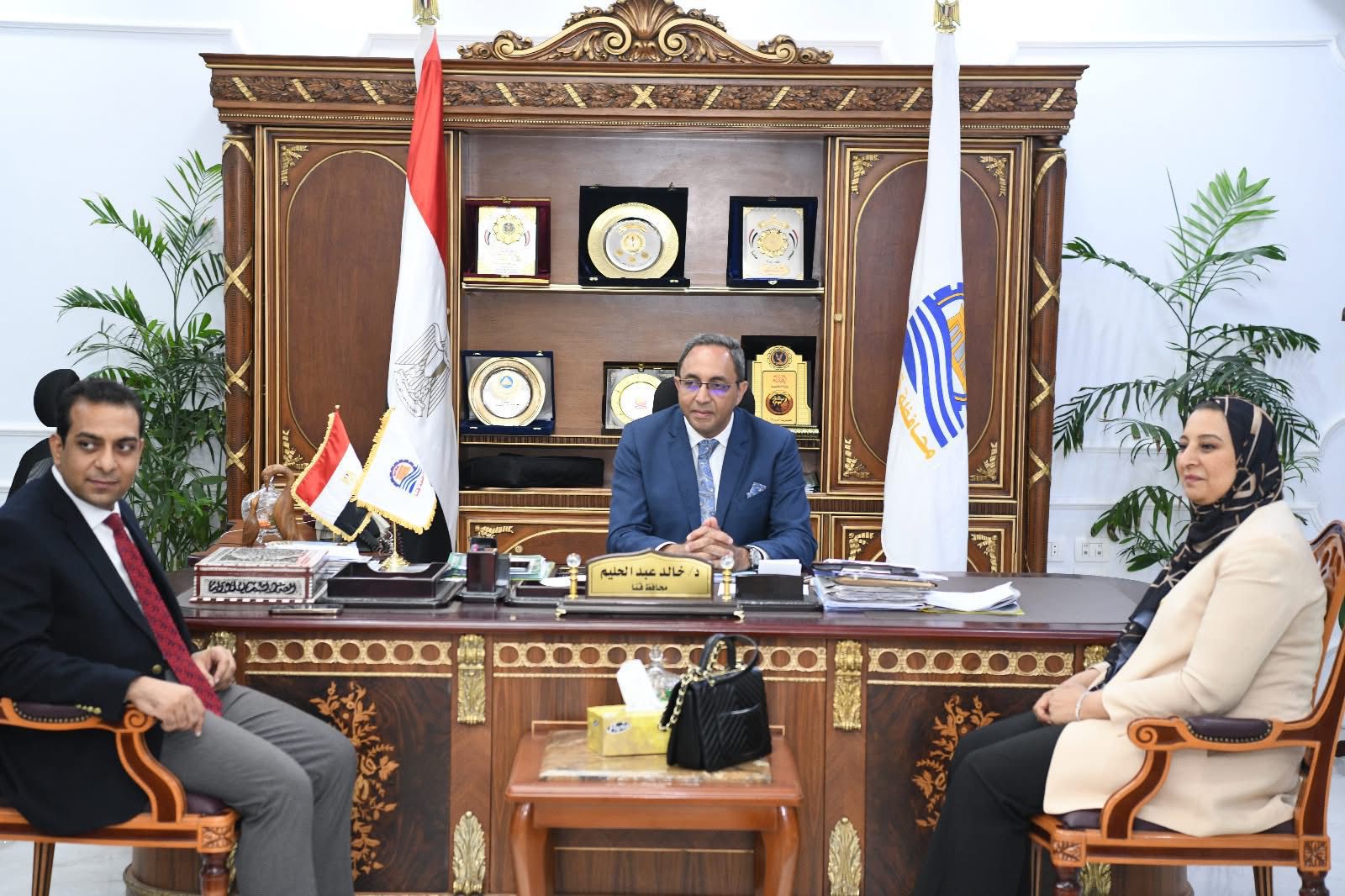 جامعة عين شمس توقع بروتوكول تعاون مع محافظة قنا لإعداد دليل الهوية البصرية والعمرانية