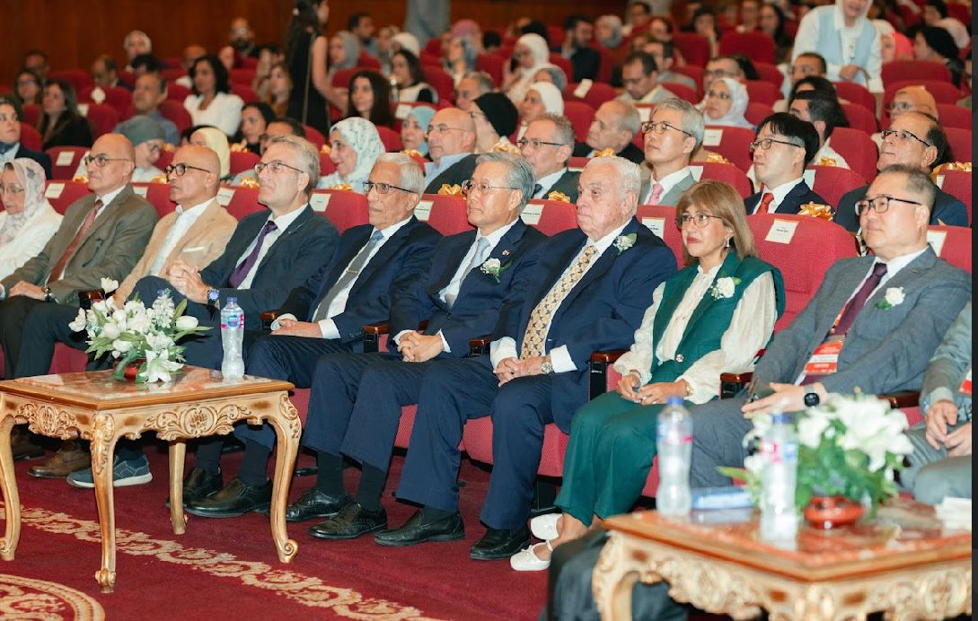 الجامعة البريطانية في مصر تطلق أول مؤتمر دولي لطب الأسنان بحضور السفير الكوري (٢)