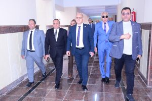 رئيس جامعة سوهاج: تجهيزات تقنية متطورة فى معامل الحاسب الآلي بالجامعة الأهلية