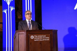 وزير التعليم العالي يشهد فعالية حول "تعزيز ثقافة وتراث مصر" بالجامعة الأمريكية (٢)