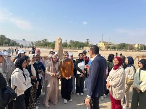 لتعزيز الجانب التطبيقي.. زيارة ميدانية لطلاب برنامج تكنولوجيا الخدمات السياحية بطيبة التكنولوجية إلى معبد الكرنك
