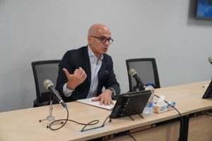 رئيس جامعة عين شمس يترأس الاجتماع الدوري لمجلس شئون التعليم والطلاب