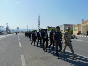 قوات الدفاع الشعبي تنظم زيارة ميدانية لطلاب جامعة الأقصر لقاعدة سفاجا البحرية