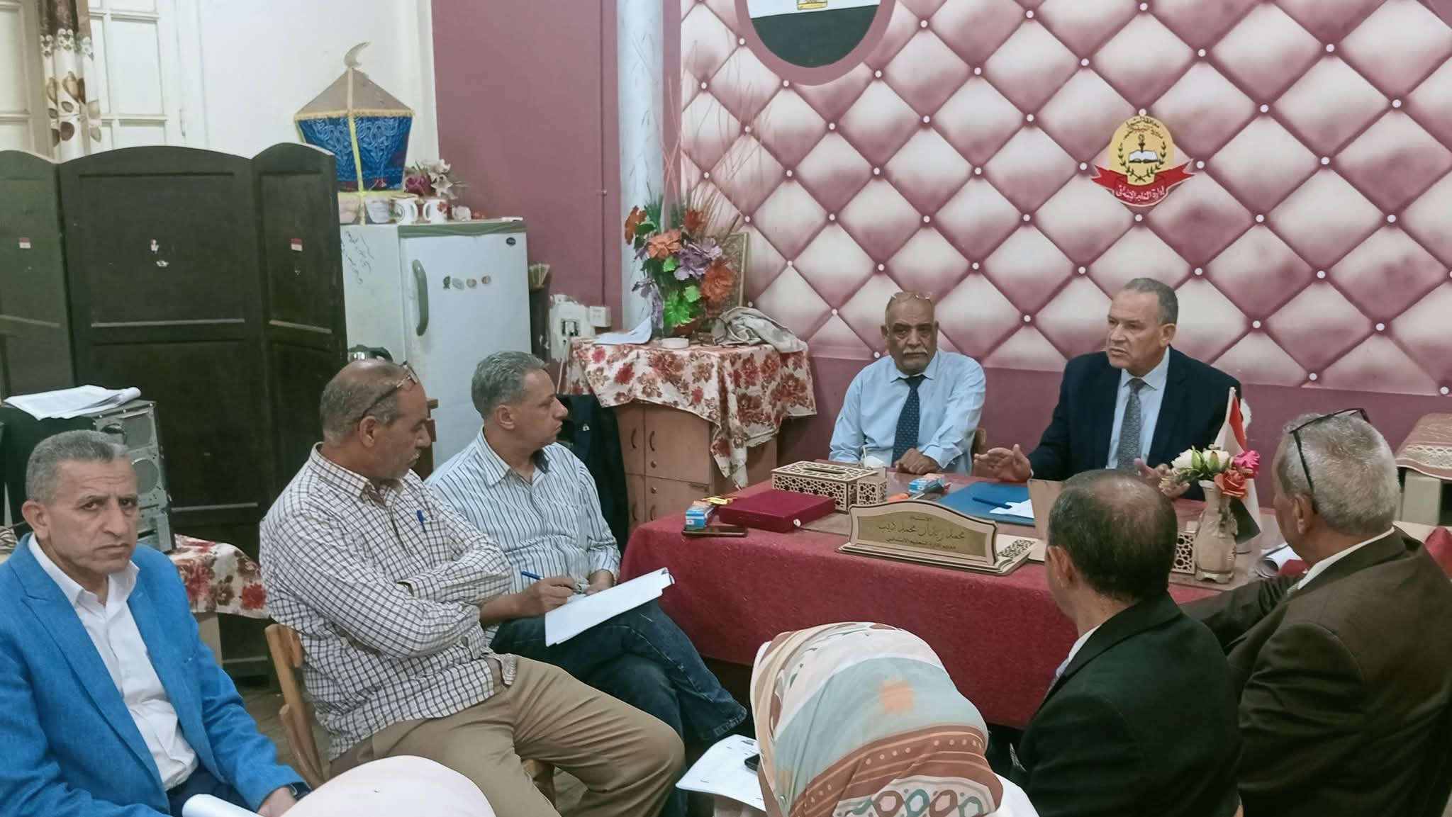 مدير تعليم أسيوط يناقش تطبيق لائحة الانضباط المدرسى والتحفيز التربوى ونتائج البرامج العلاجية للطلاب (٢)