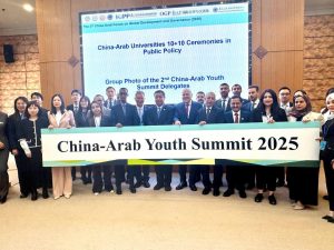 تقديرًا لدوره المحوري.. المنتدى العربي الصيني يكرم رئيس «الأكاديمية العربية» (٢)