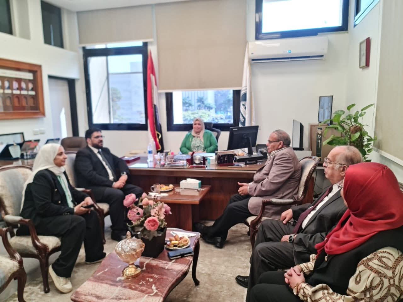 حاسبات ومعلومات عين شمس تستضيف خبير الأمن السيبراني من جامعة إيست لندن ضمن أنشطة التعاون الدولي