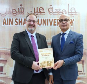 رئيس جامعة عين شمس يستقبل وفد مجمّع الجامعات الكندية وجامعة انجليا راسكن البريطانية (٢)