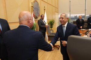 الفريق كامل الوزير يترأس اجتماعاً لإدارة معهد تدريب الموانئ ويشيد بجهود تأهيل الكوادر بالذكاء الاصطناعي