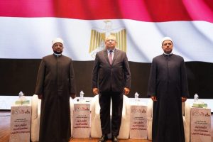 نائب رئيس جامعة عين شمس يشهد انطلاق فعاليات الأسبوع الدعوى الخامس عشر بالجامعة (٢)