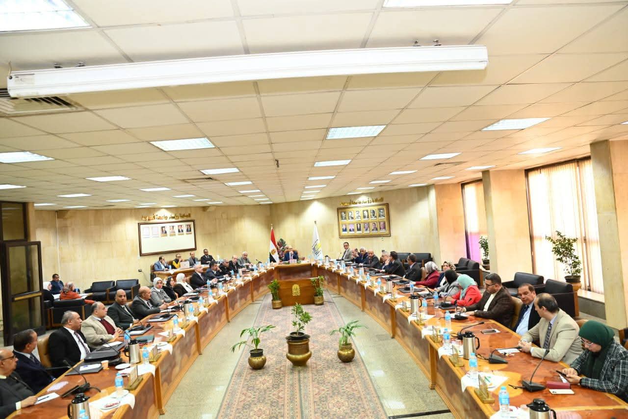 تفاصيل اجتماع مجلس جامعة أسيوط برئاسة «المنشاوي»