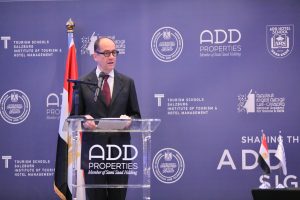 وزير التربية والتعليم يشهد توقيع بروتوكول تعاون مع معهد السياحة وإدارة الفنادق في سالزبورغ بالنمسا (٢)