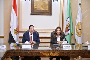 وزيرة التنمية المحلية: نثق في جامعة القاهرة كمركز علمي رائد يدعم خطط تطوير المحليات