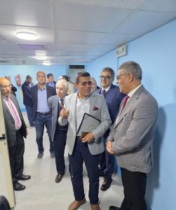 رئيس الهيئة القومية للاستشعار من البعد يفتتح غرفة نظيفة متكاملة بمقر الهيئة