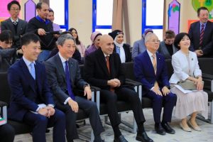 وزير التعليم يصطحب وفدا من البرلمان الياباني في زيارة للمدرسة المصرية اليابانية بالعبور