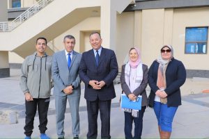 رئيس جامعة المنصورة الجديدة يتابع اختبارات الفصل الدراسي الأول
