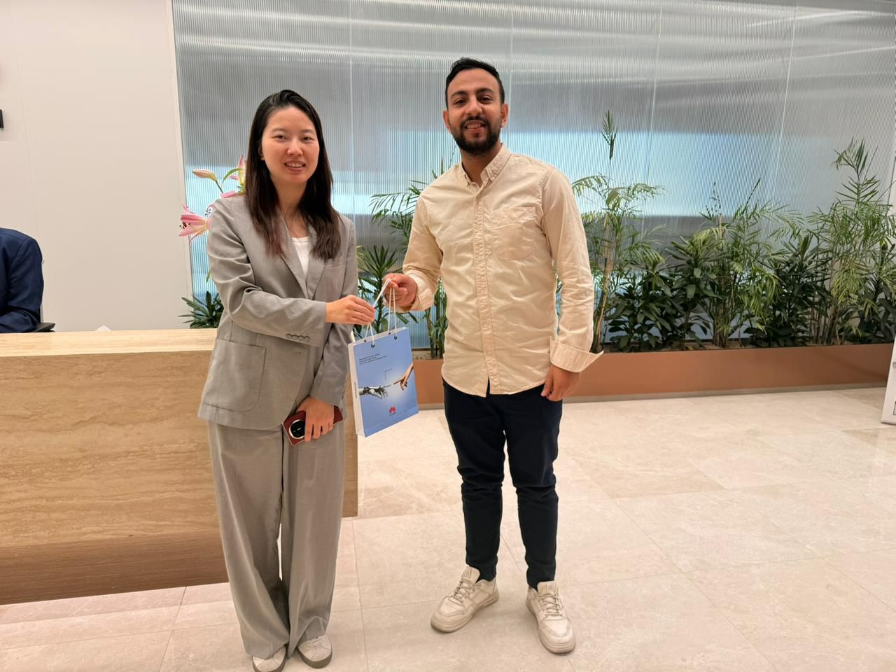 هواوي HUAWEI تكرّم سفير جامعة الدلتا التكنولوجية بعد اختياره ضمن أفضل السفراء الجامعيين على مستوى الجمهورية