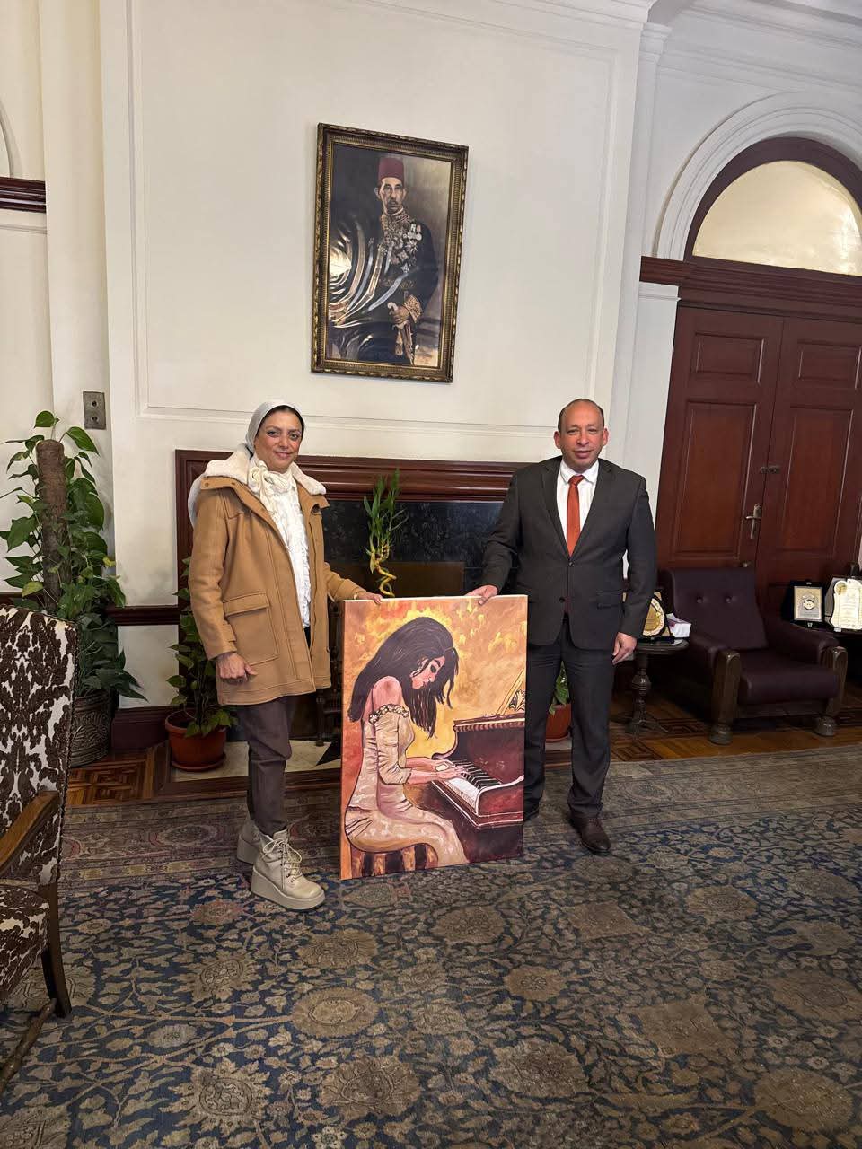 مسيرة تجمع بين الطب والفن | عميد طب قصر العيني يحتفي بتجربة فنية رفيعة للدكتورة شيرين مصطفى الجنجيهي