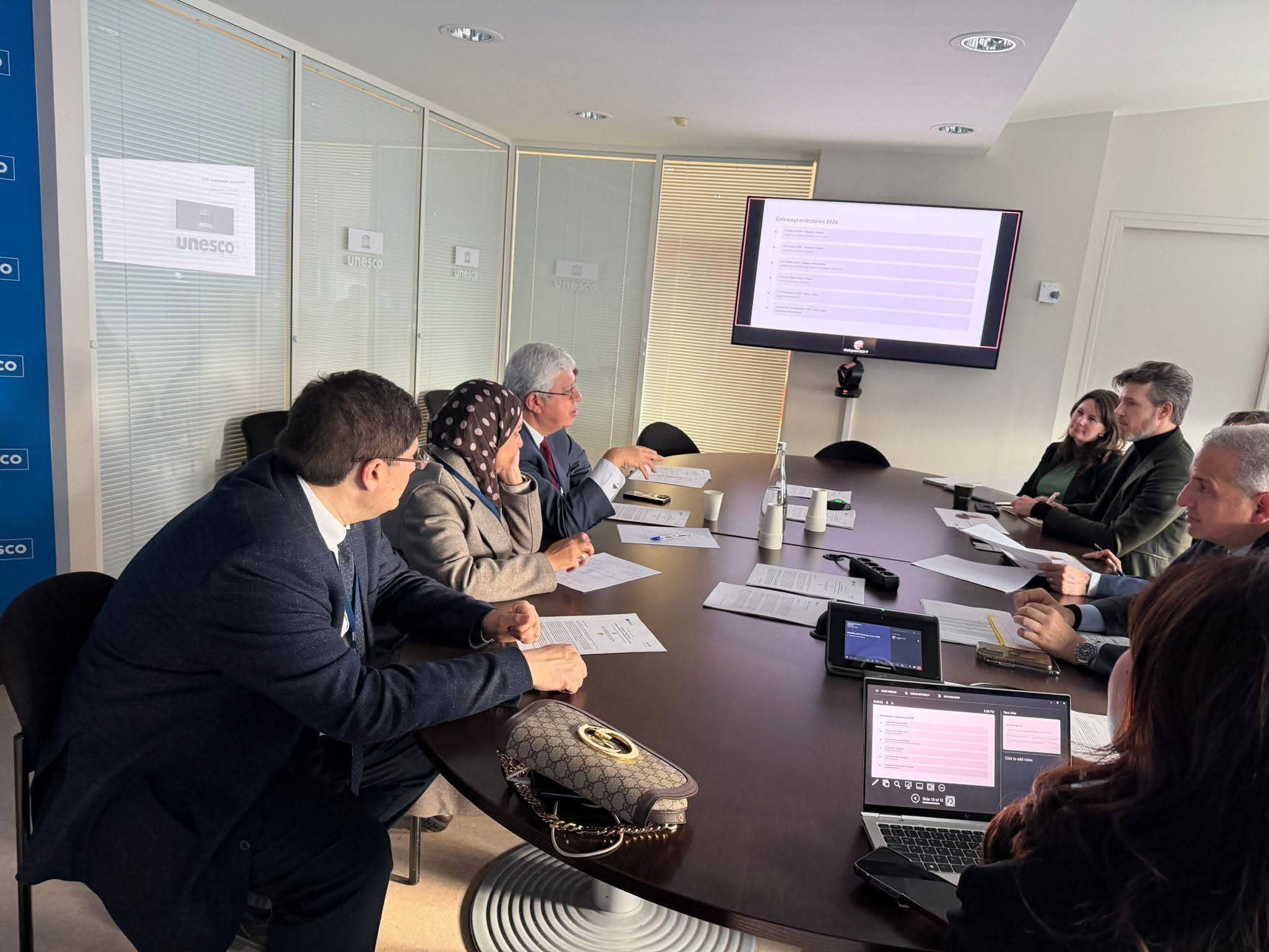 وزير التعليم العالي يلتقي ممثلي منظمة اليونسكو لبحث تعزيز التعاون الرقمي التعليمي بالقارة الإفريقية