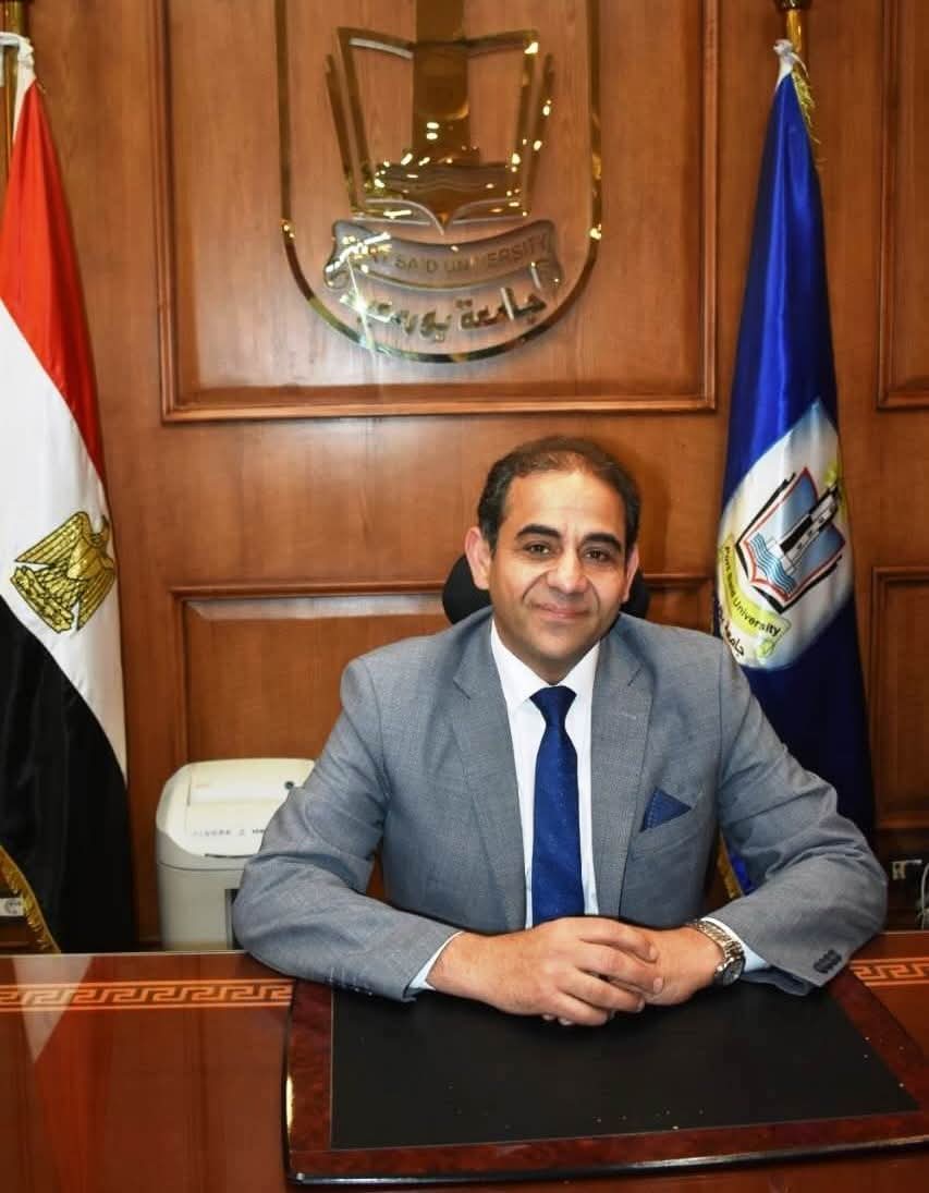 رئيس جامعة بورسعيد لـ الطلاب: «نبذل أقصى جهودنا لتوفير بيئة تعليمية وخدمية متكاملة تليق بكم»