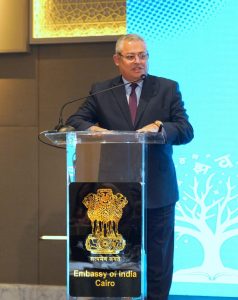 نائب رئيس جامعة عين شمس يشهد انطلاق المؤتمر الإقليمي الأفريقي للغة الهندية