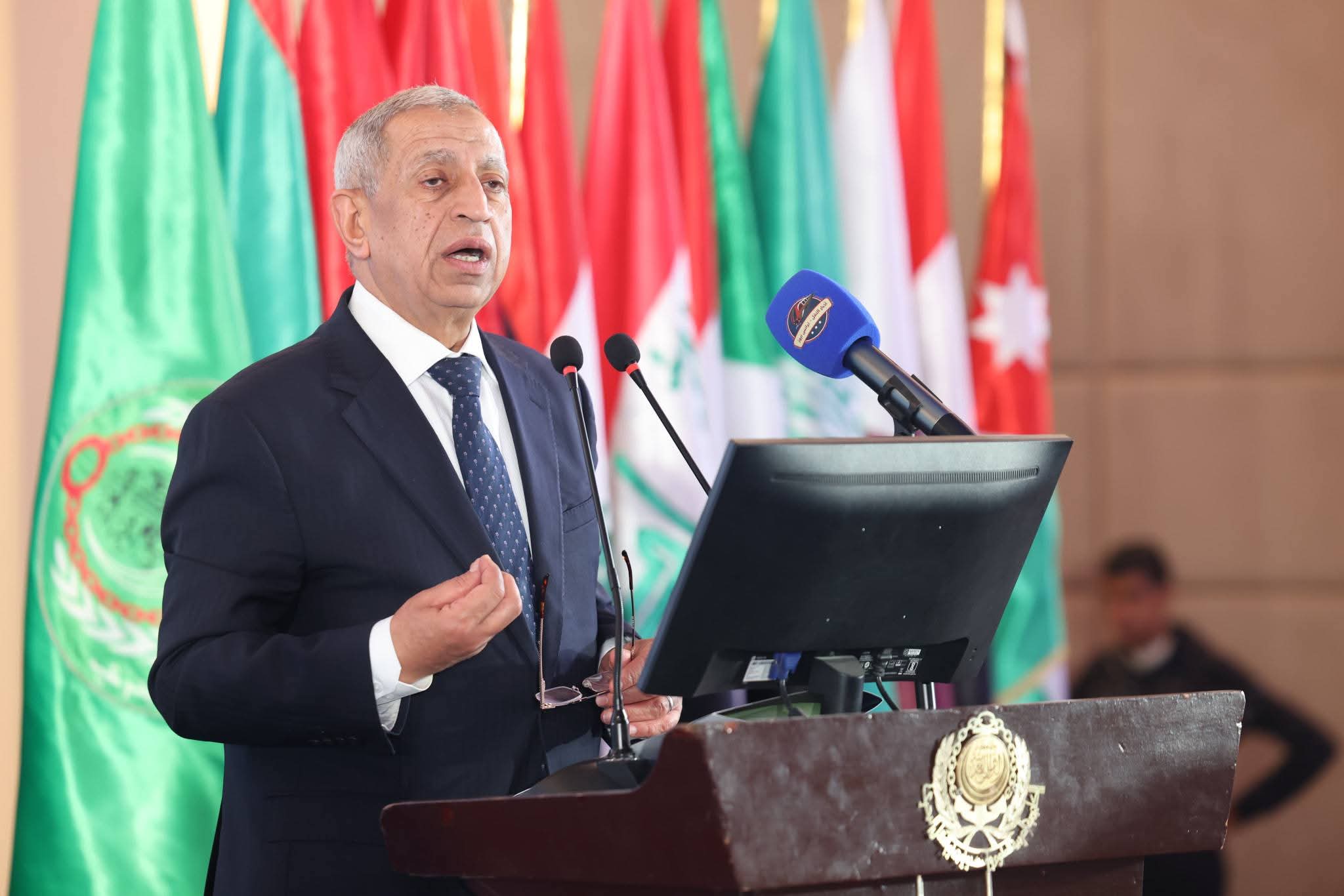 رئيس الأكاديمية العربية: الأكاديمية «سفينة ثقة» عبرت أمواج التحديات العالمية نحو شاطئ الإنجاز