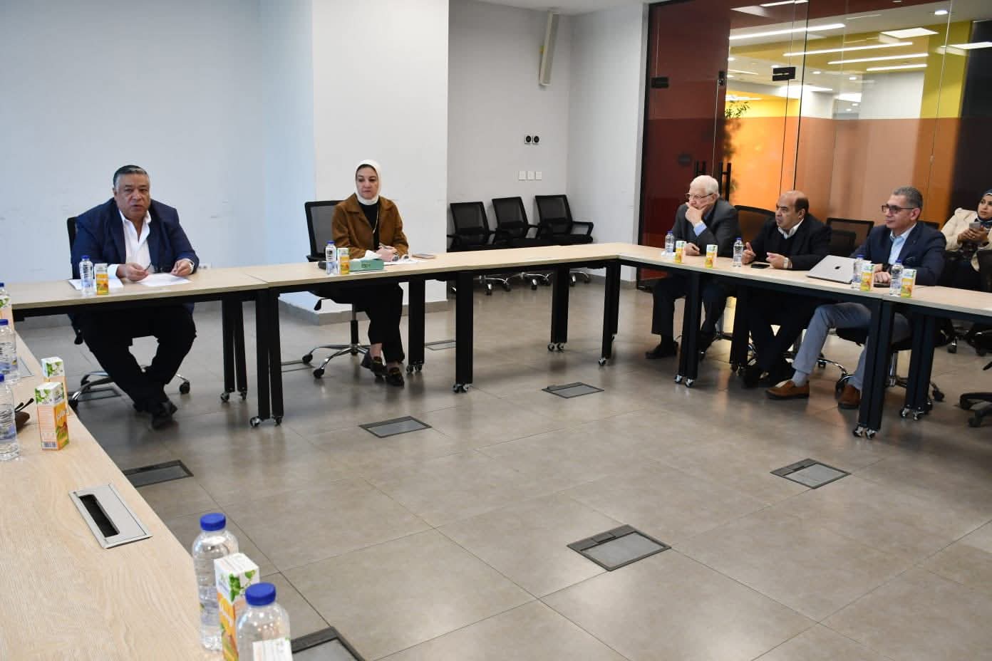 نانو تكنولوجي عين شمس يناقش استكمال البنية التحتية وتفعيل الأنشطة البحثية والخدمية