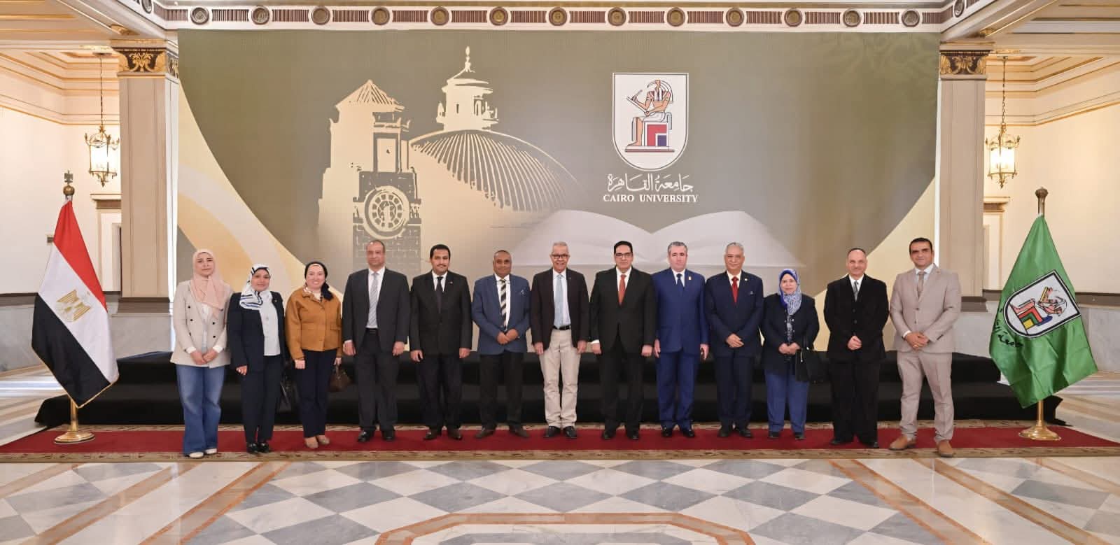 رئيس جامعة القاهرة يستقبل وفود الهيئة القومية لضمان جودة التعليم والاعتماد بكليتي الآثار والهندسة والمعهد القومي لعلوم الليزر