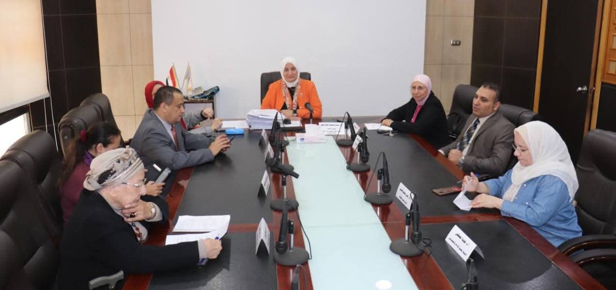 إعلام القاهرة تعتمد القواعد التنظيمية لإطلاق برنامج الزمالة المهنية في مجال العلاقات العامة