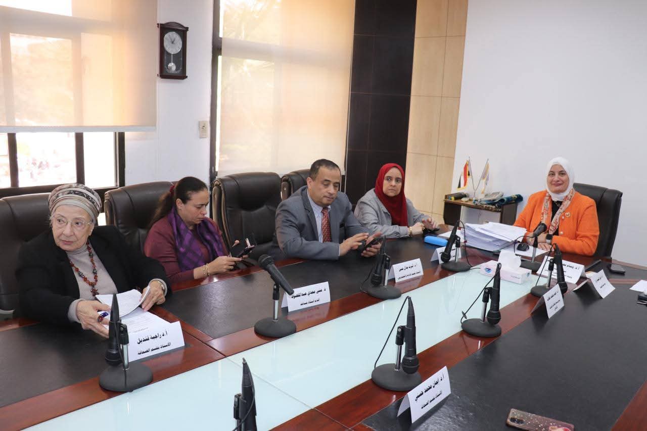 إعلام القاهرة تعتمد القواعد التنظيمية لإطلاق برنامج الزمالة المهنية في مجال العلاقات العامة