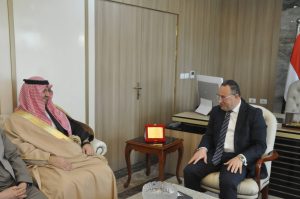 وزير التعليم العالي يبحث مع رئيس مجلس أمناء الجامعة العربية المفتوحة تعزيز التعاون مع الجامعات المصرية